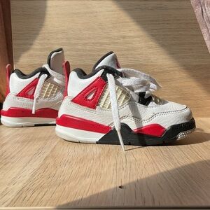 Jordan 4 White Red and Black 6c